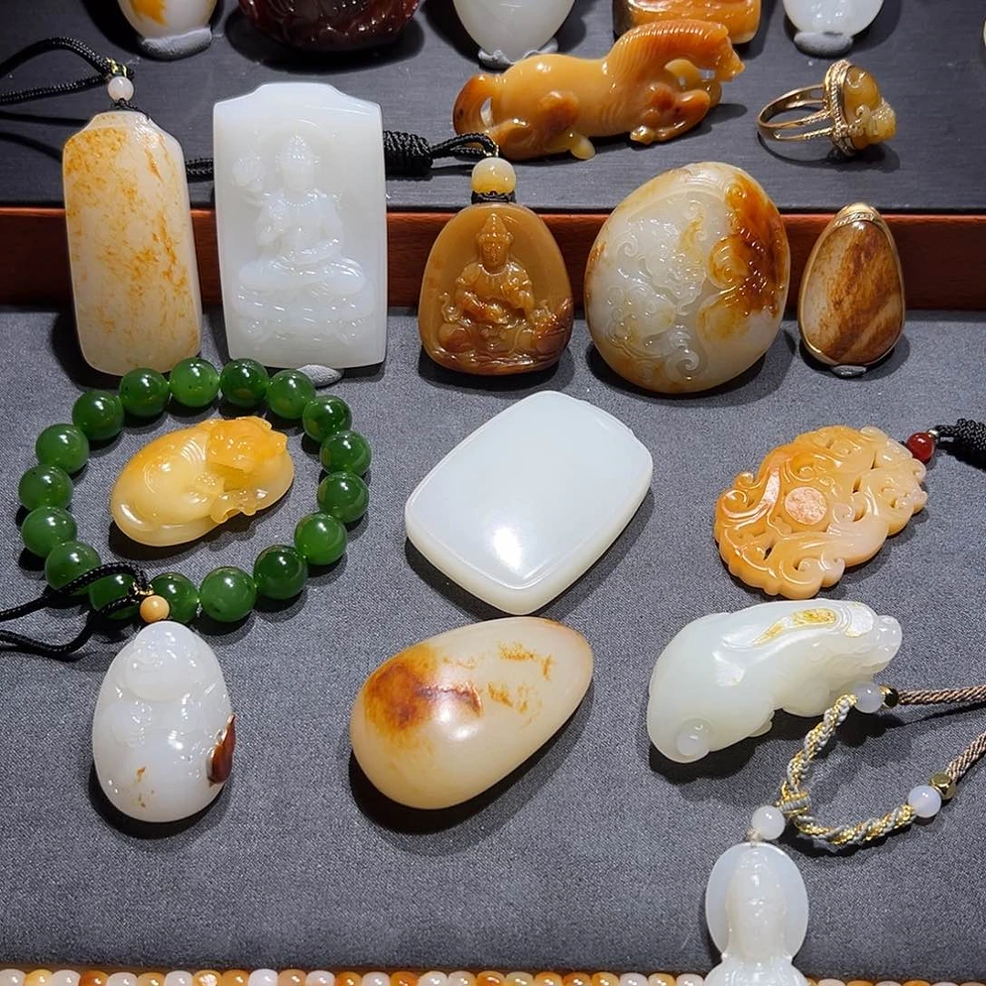 和田玉未镶嵌颈饰