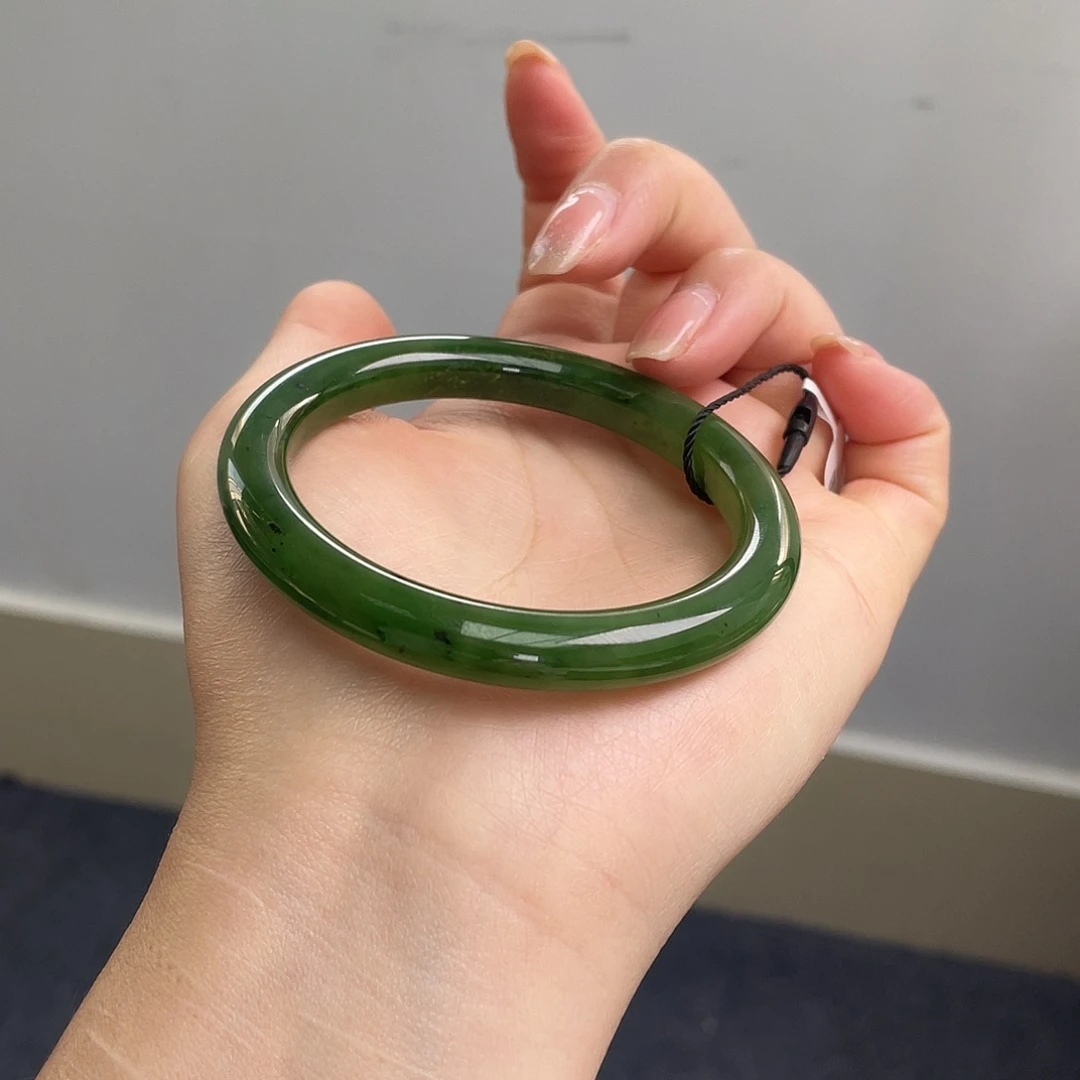 和田玉（碧玉）未镶嵌手镯