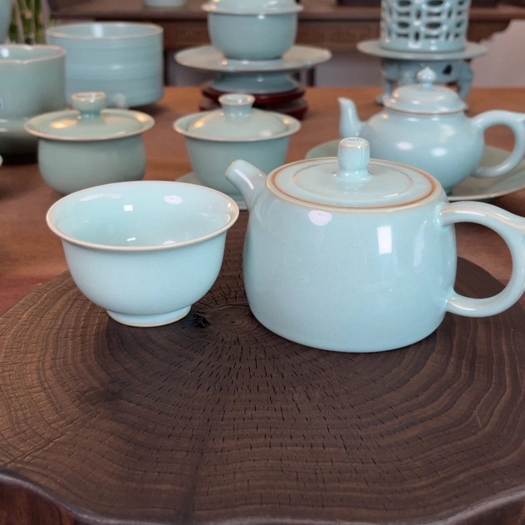 井栏壶原矿汝官窑作品