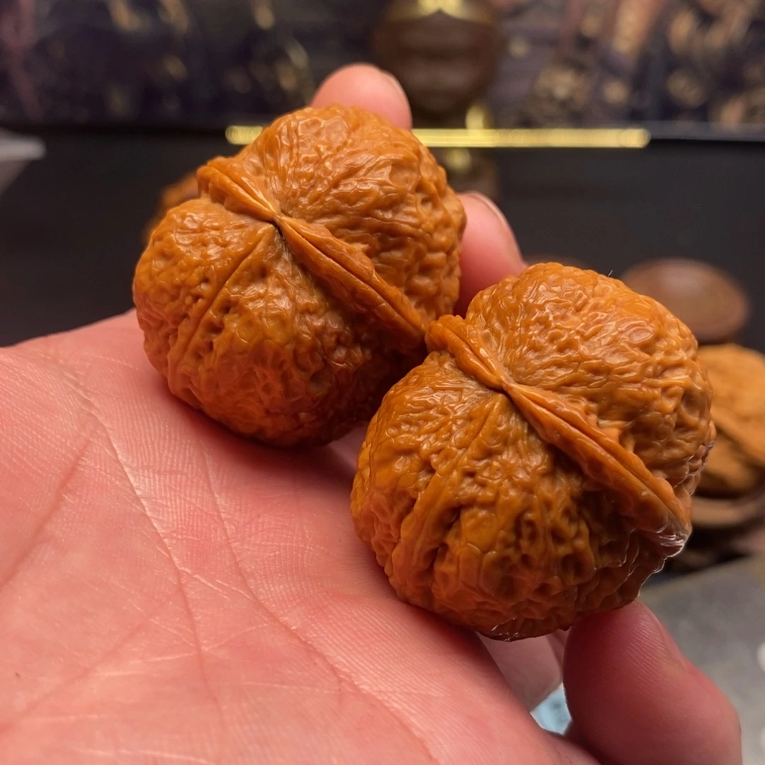 把件文玩核桃七星纹三愣