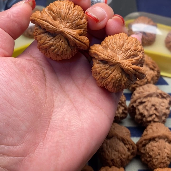 把件文玩核桃白狮子