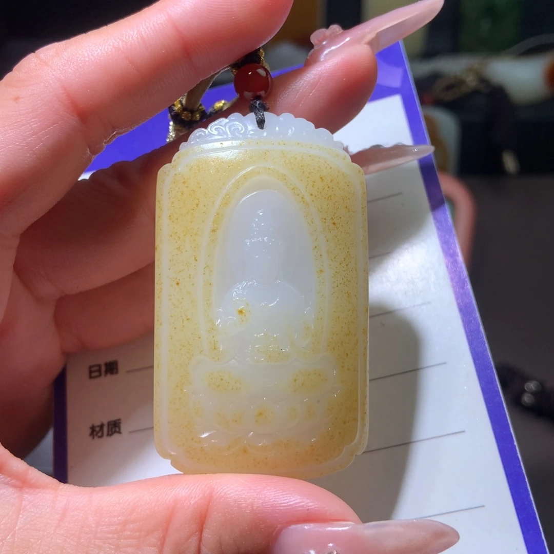 美***窗和田玉未镶嵌颈饰