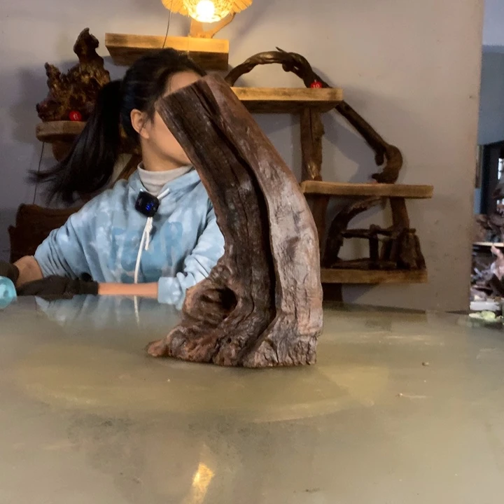 大***务天然的云南紫柚木会黄水