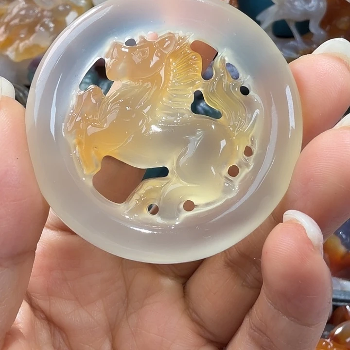 玛瑙/玉髓未镶嵌吊坠