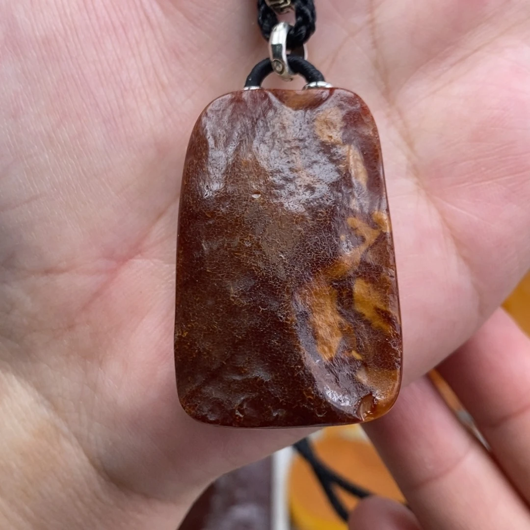 琥珀吊坠(赠链)未镶嵌