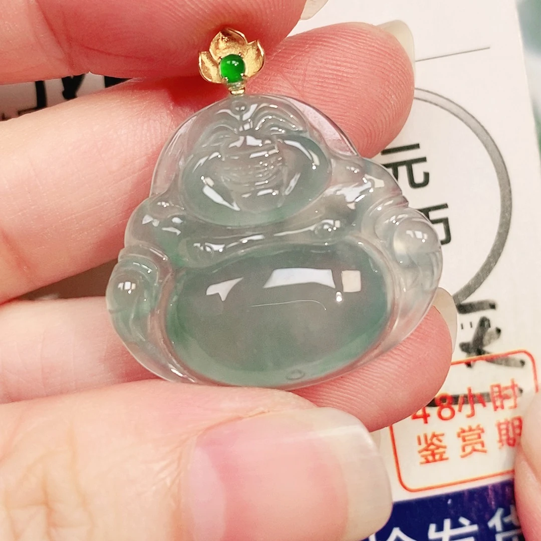 颈饰18K金镶嵌翡翠