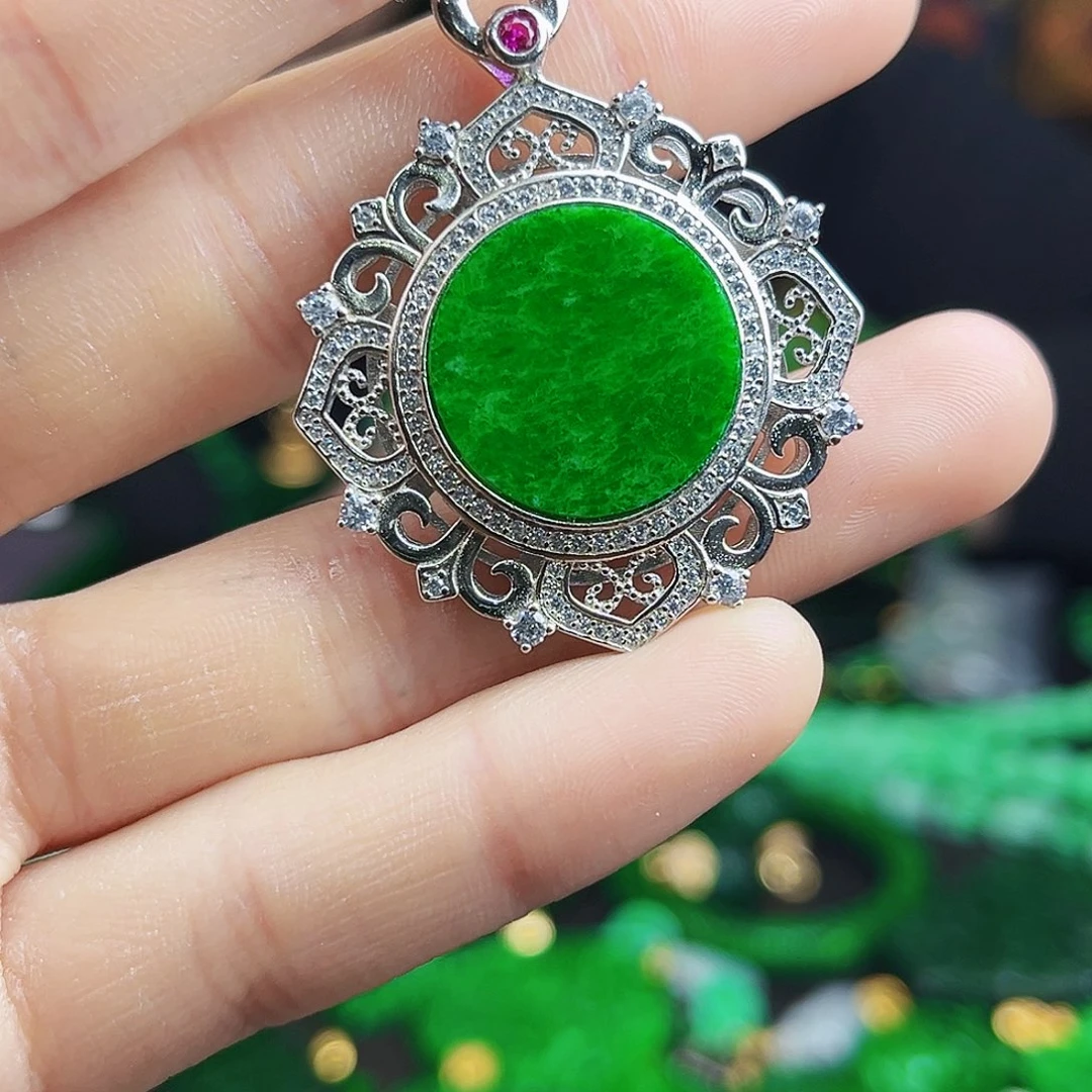 颈饰银S925镶嵌翡翠多样性