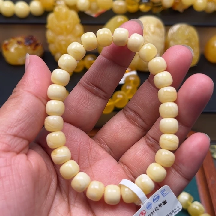 琥珀未镶嵌珠宝奇石M274号8+浓白妖花