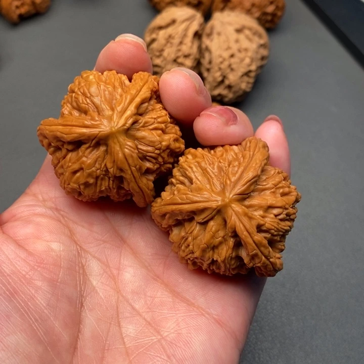 文玩核桃吊坠踏**痕核桃