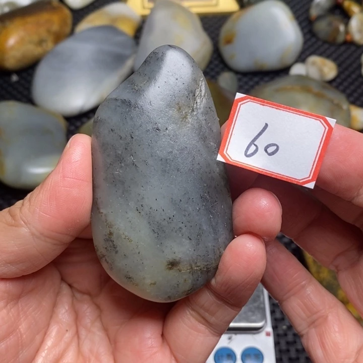 未镶嵌和田玉把件60