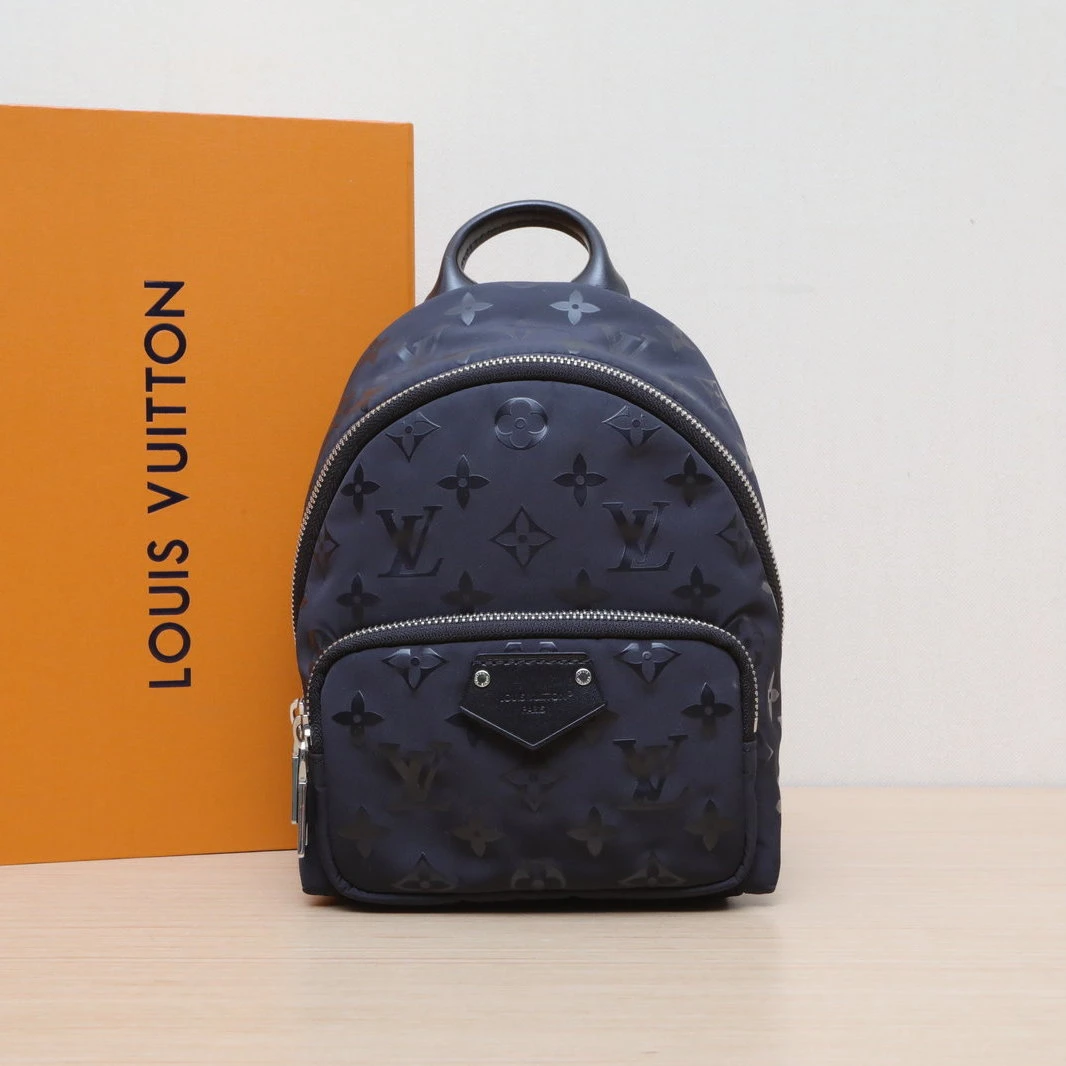 95新 LouisVuitton/路易威登 【活动黑黑】 黑色 芯片 滑雪系列