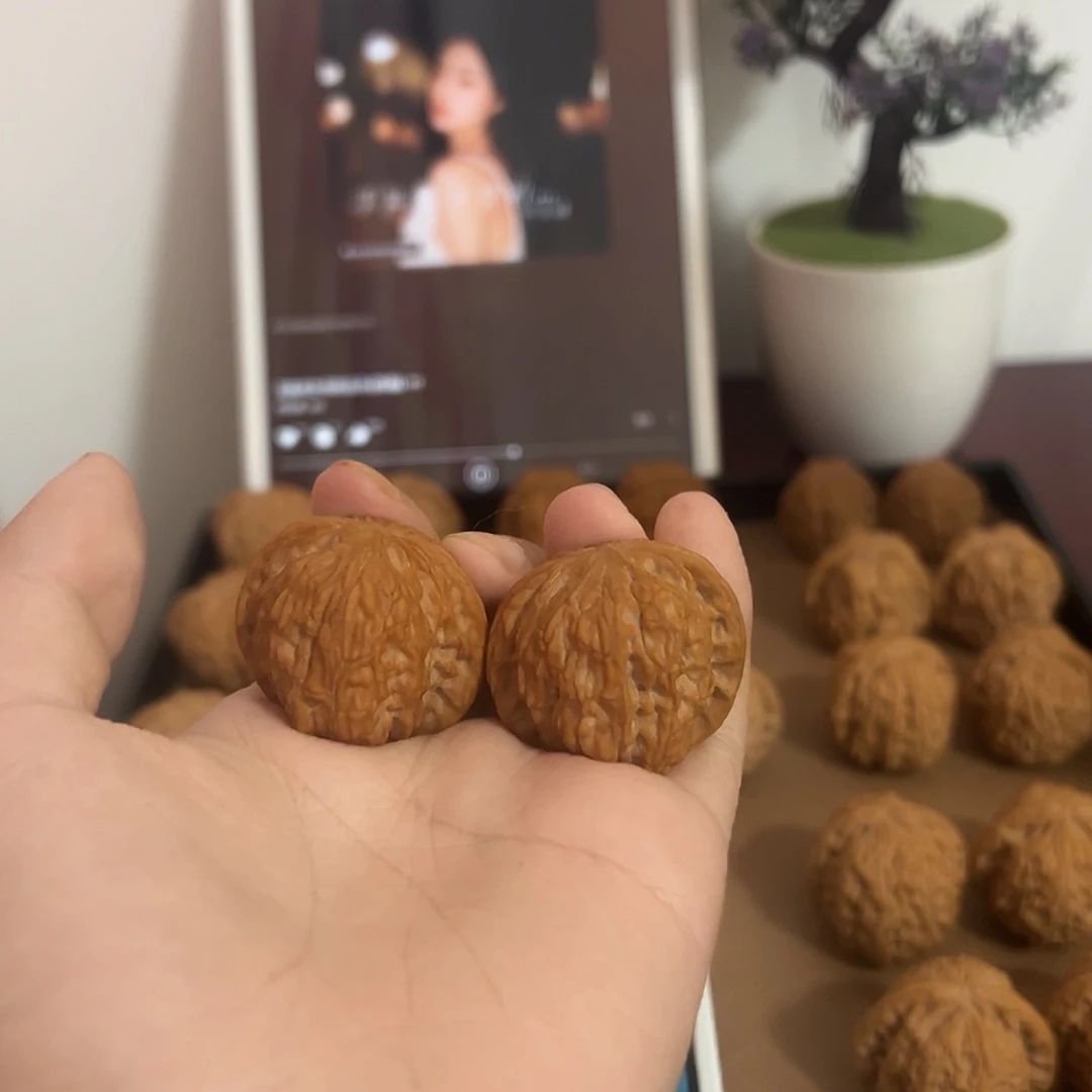 核桃把件全品边37肚35红皮小磨盘