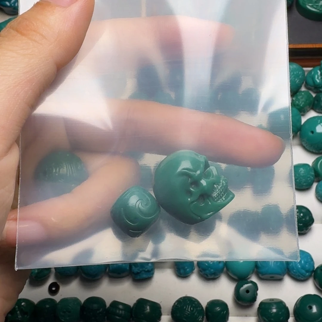 琉璃颈饰小***呜两个12老型 两个12隔片