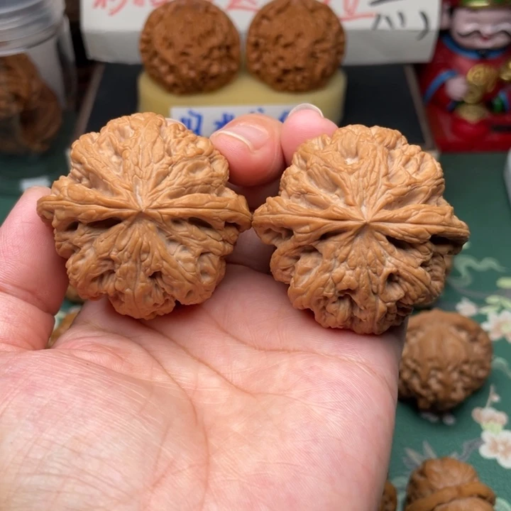 【闪购商品】把件文玩核桃48全品粗筋