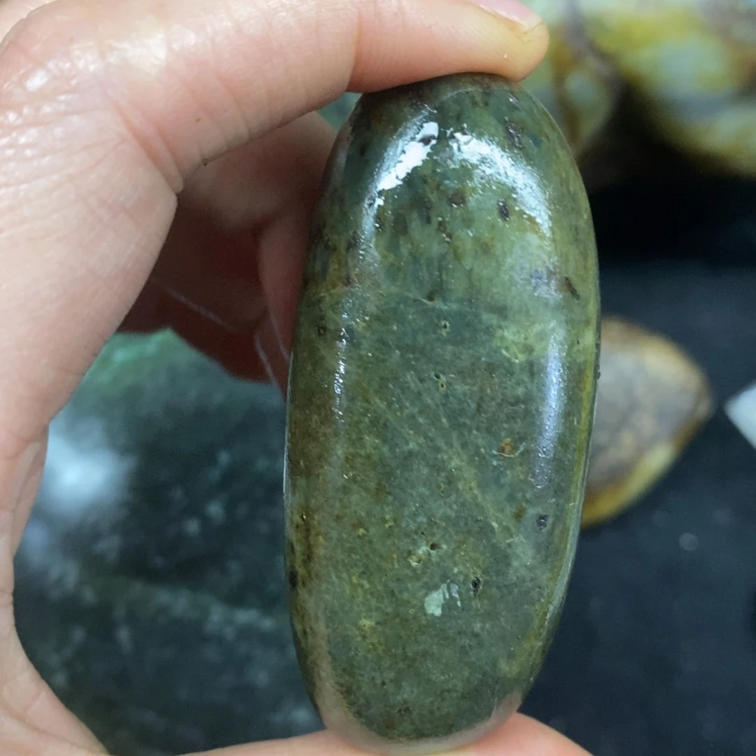 未镶嵌和田玉（糖玉）挂件