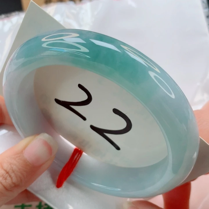 未镶嵌手镯翡翠轮胎