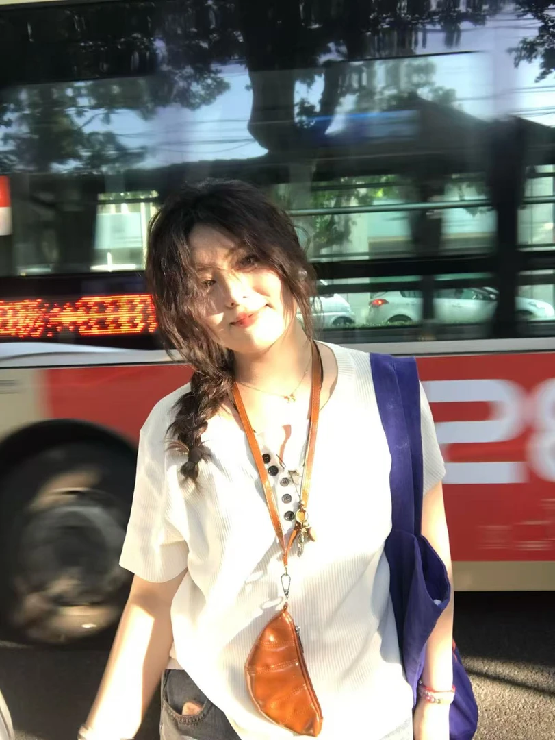 8001大码女装时尚半开领纽扣冰丝针织衫夏季显瘦短袖打底百搭上衣