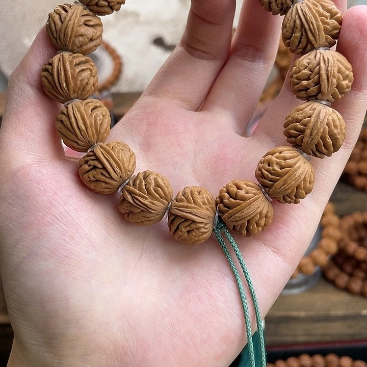 文玩核桃手串18刺龙