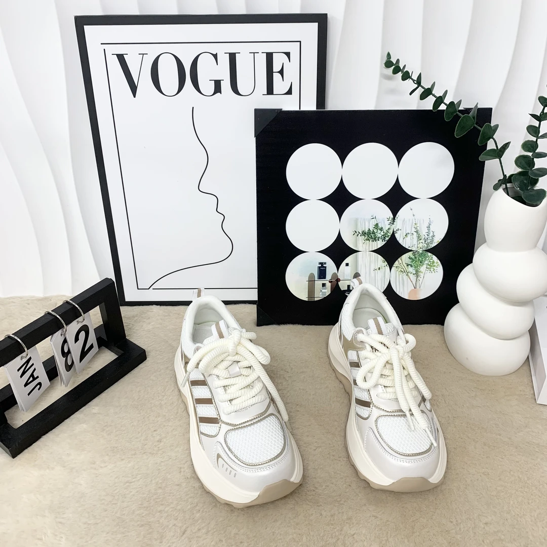 新款气质休闲百搭女士休闲鞋A/LZK/681-12