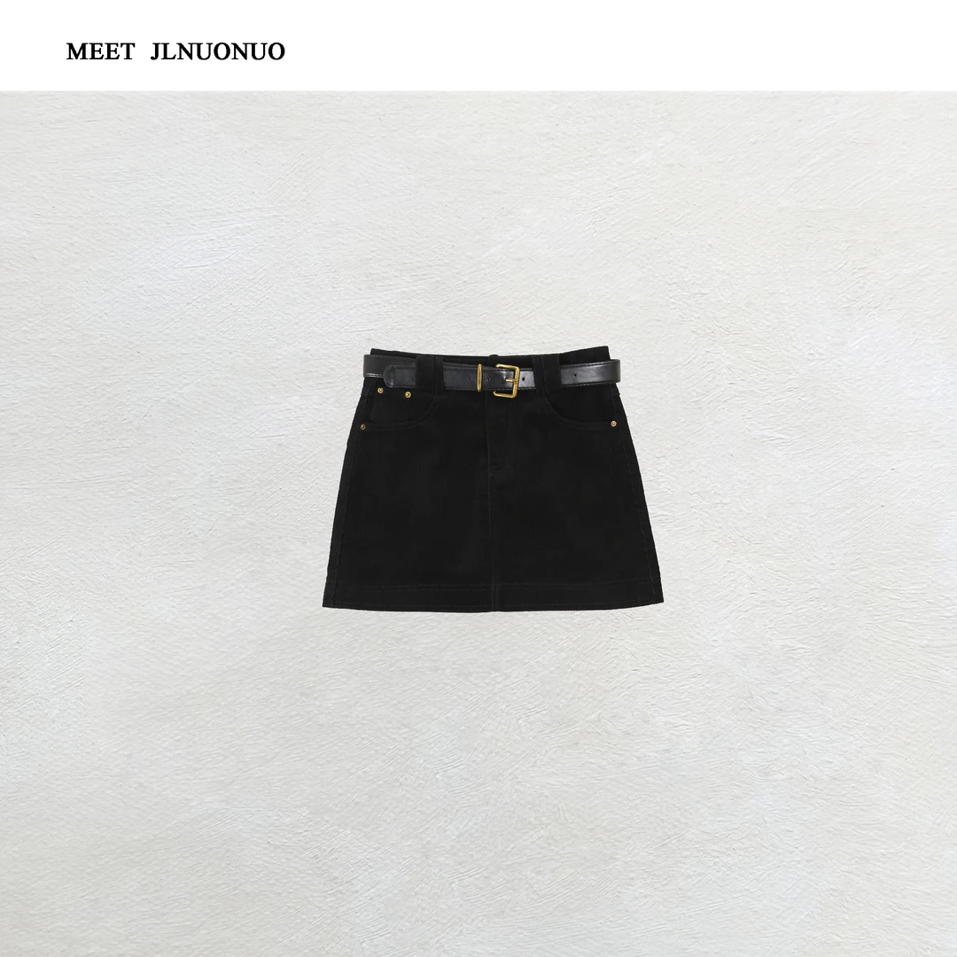 JDL  秋冬新款设计感小众灯芯绒短裙