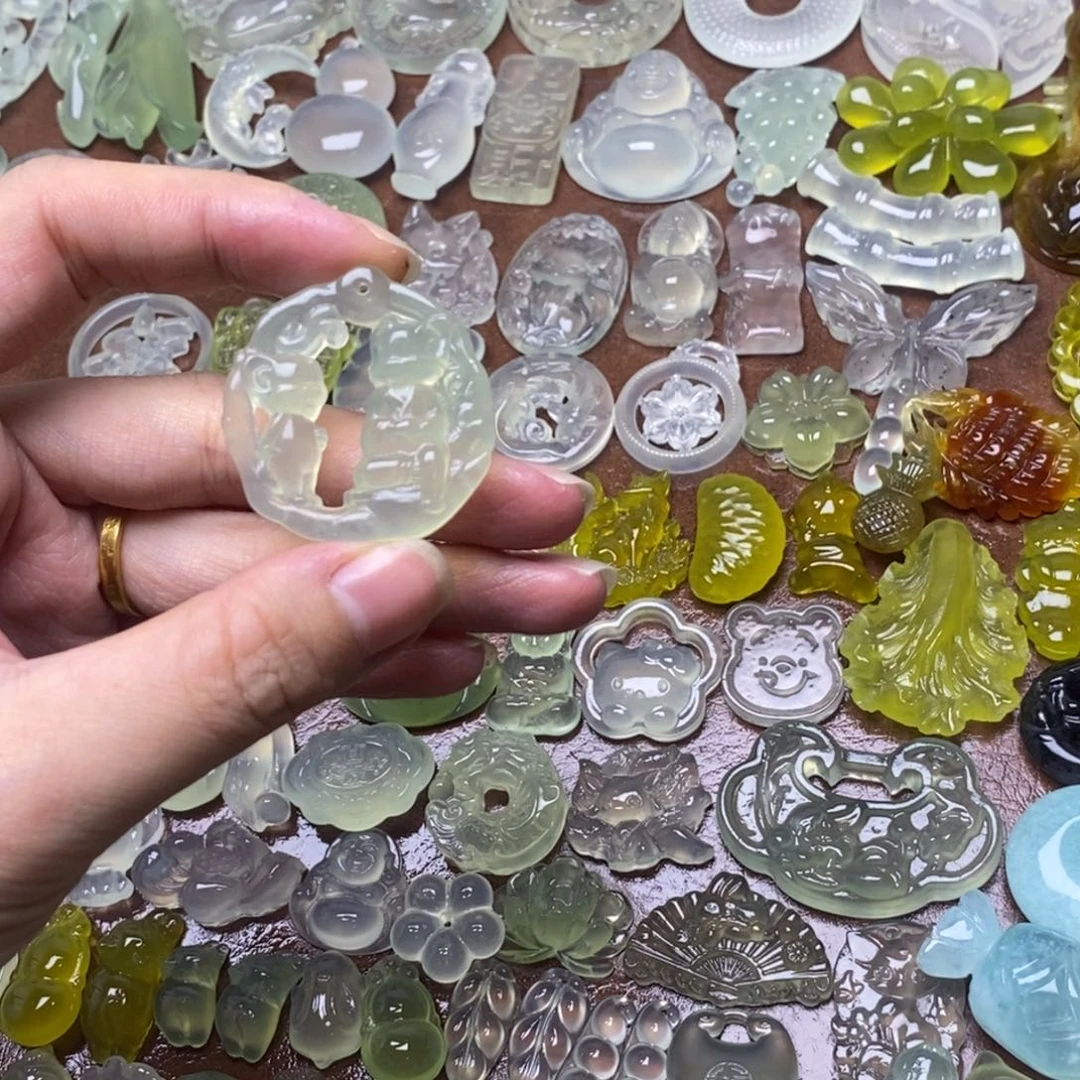 蛇纹石玉合金项链