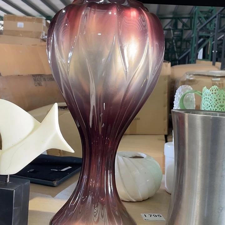 陶瓷花瓶部分（微瑕）