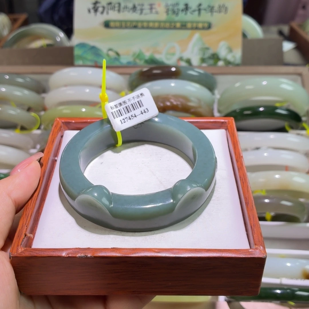 未镶嵌手镯和田玉73 53 54