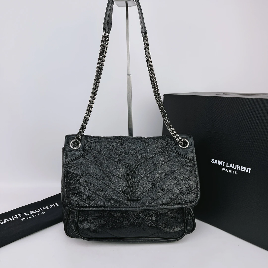 95新 YSL/圣罗兰 圣罗兰 黑色链条单肩包底长27 D569