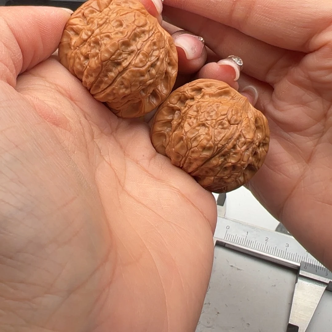 文玩核桃把件血麒麟38