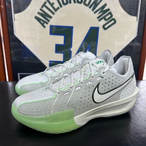 43码/gtcut3 白绿/54090/篮球鞋/无原盒/DV2918-003