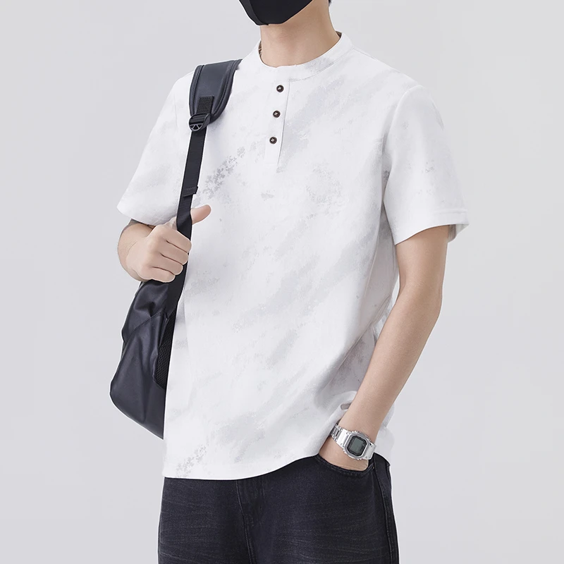 亨利领半开衫印花短袖T恤男士2025年夏季新品宽松扎染薄款体恤衫