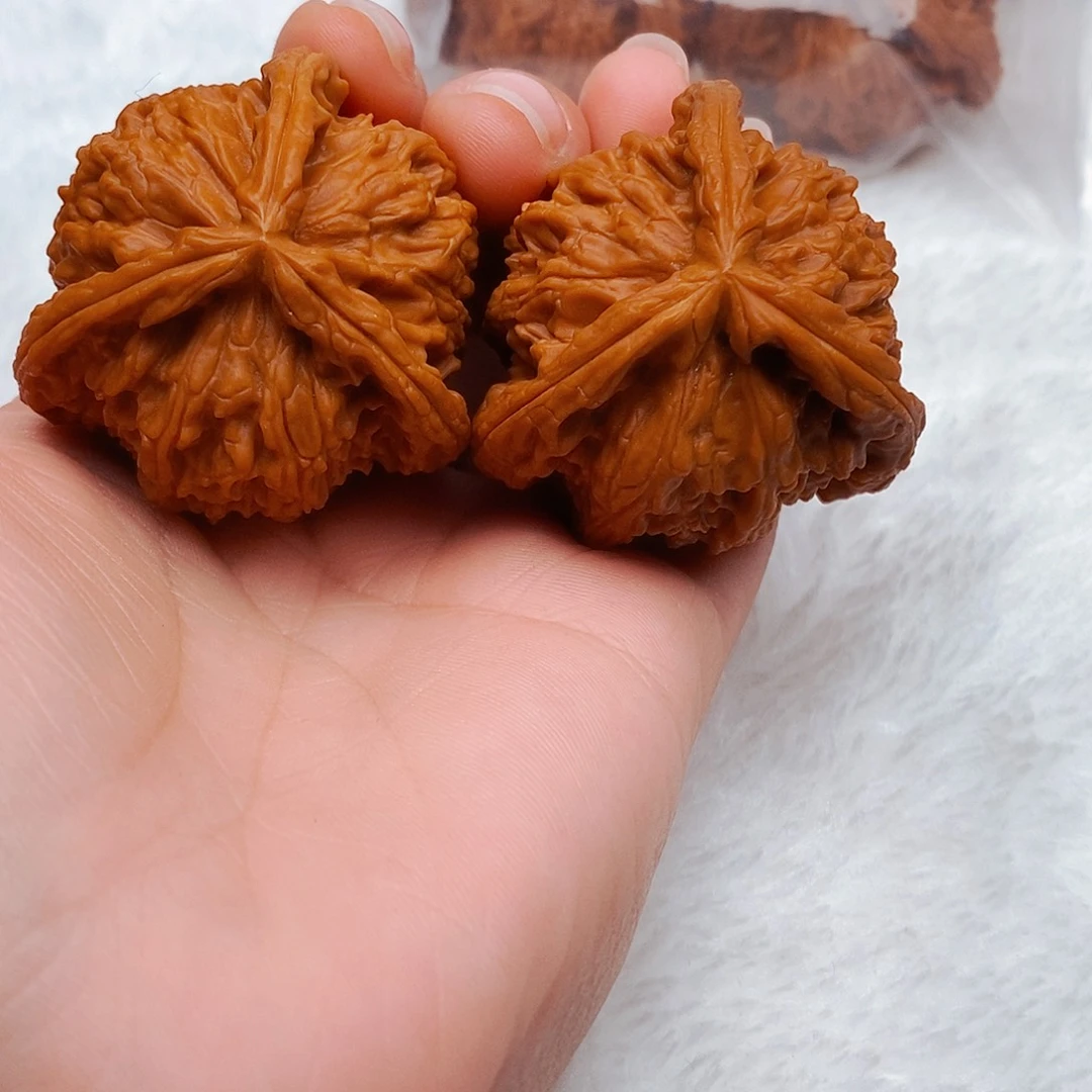 一****吊坠文玩核桃三棱