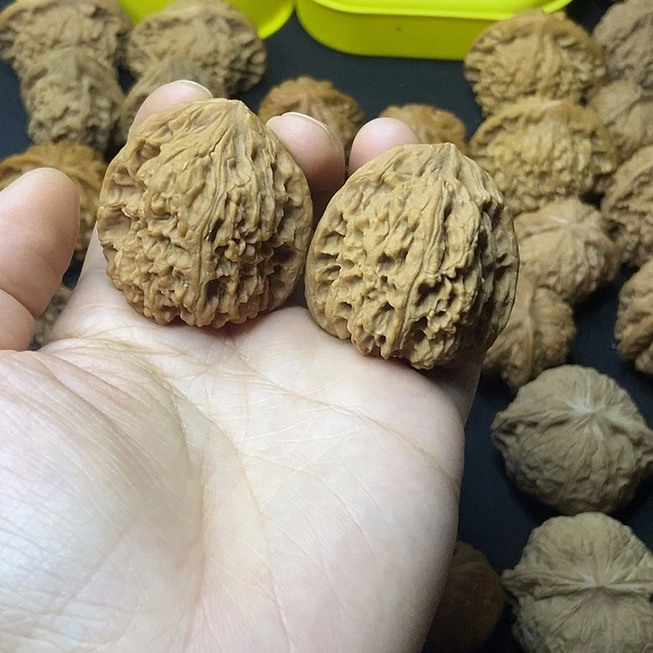 文玩核桃   南疆石