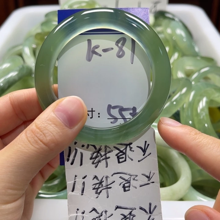 岫玉未镶嵌手镯手镯