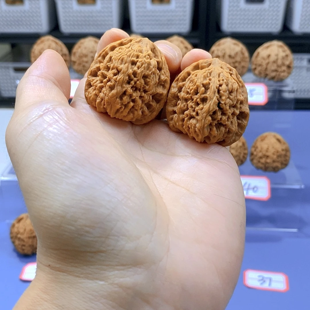 用***5吊坠文玩核桃南疆石。回购折扣