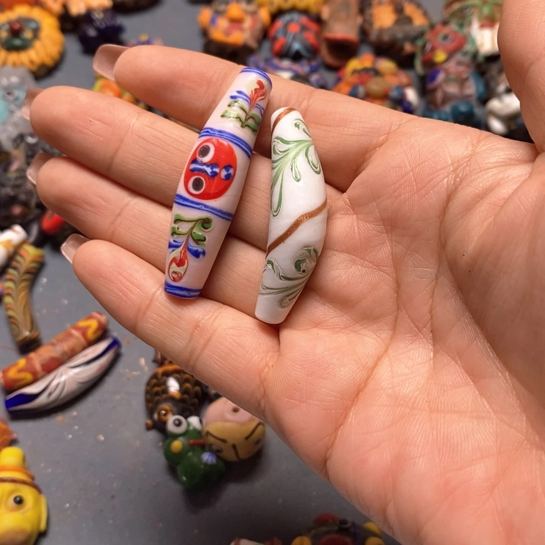 琉璃颈饰印度尼西亚弯管