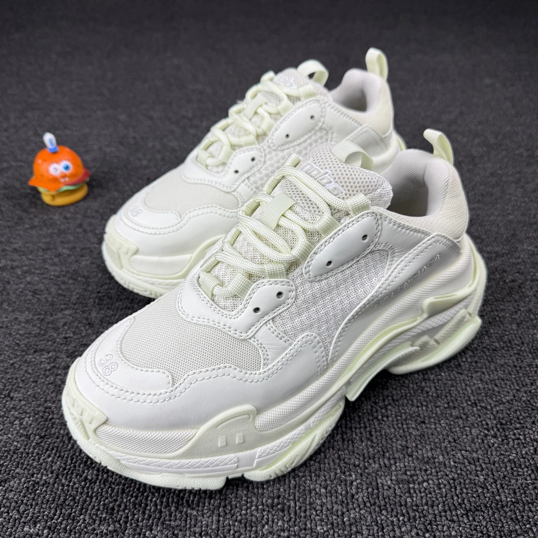 95新 Balenciaga/巴黎世家 Triples新款荧光老爹鞋尺码：38 HB1250