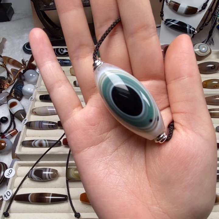 玛瑙/玉髓未镶嵌颈饰