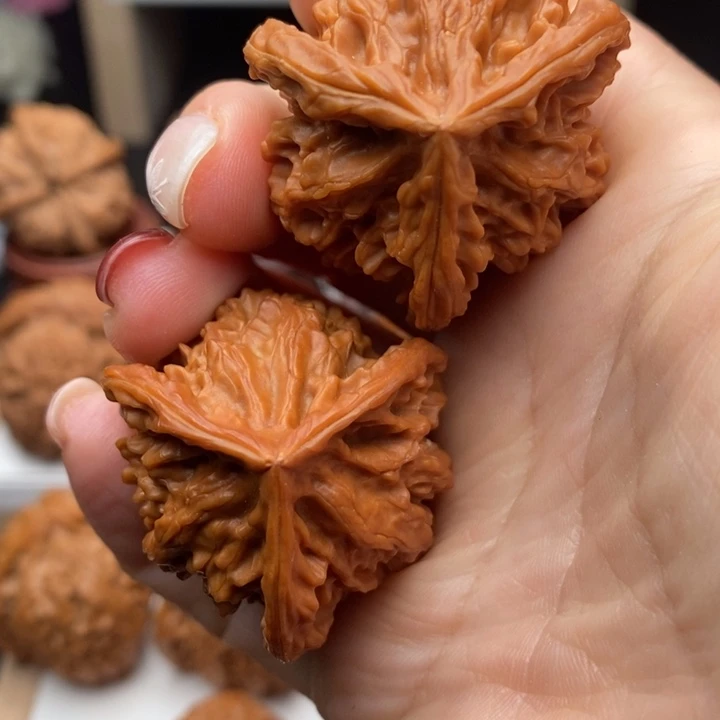 把件文玩核桃38全品三棱