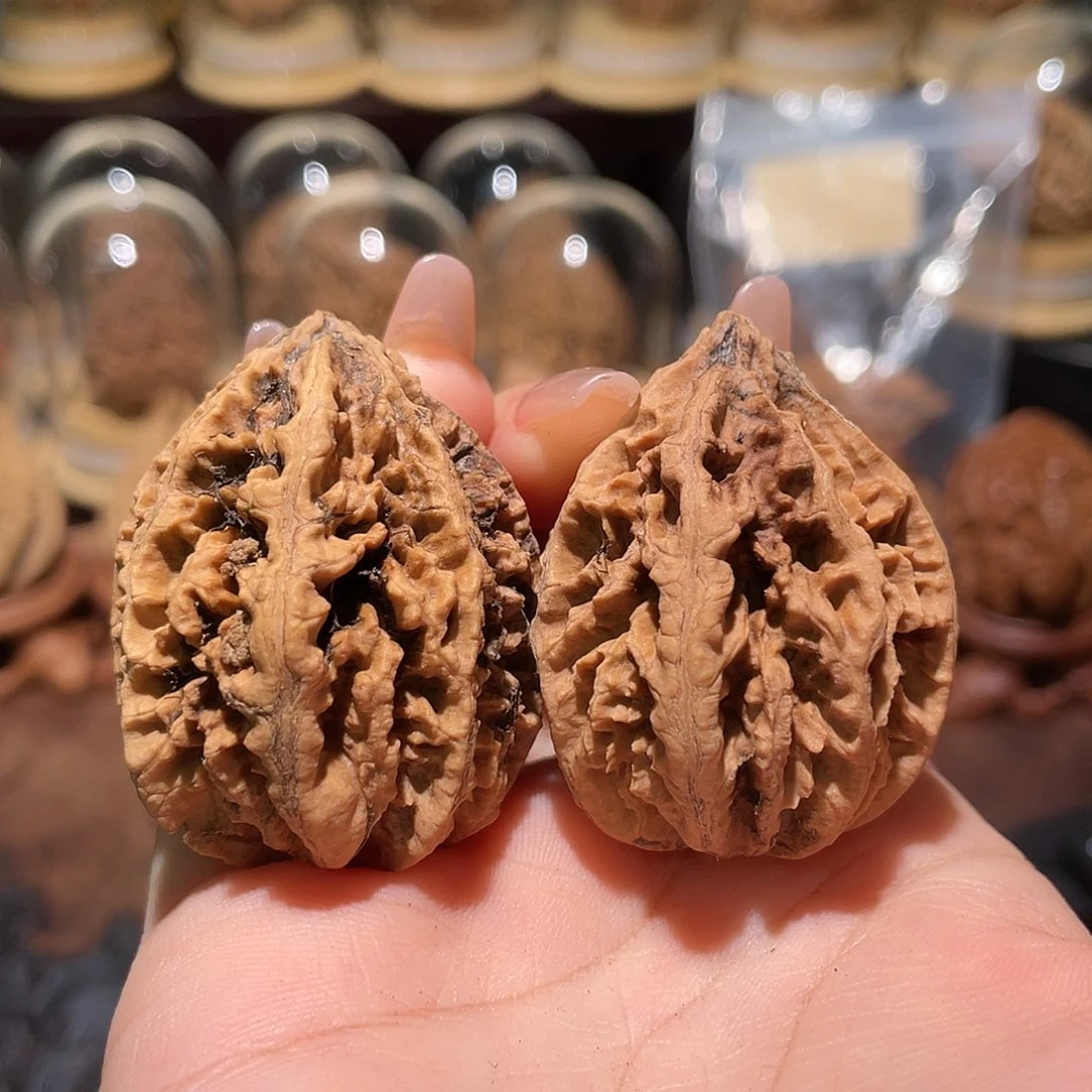 文玩核桃吊坠八棱54