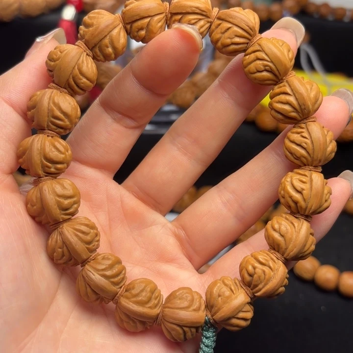 桃核吊坠龙纹桃核小金豆1.5左右