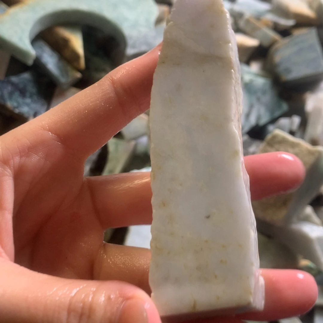 翡翠颈饰未镶嵌缅甸翡翠