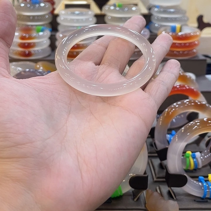 玛瑙/玉髓未镶嵌手镯