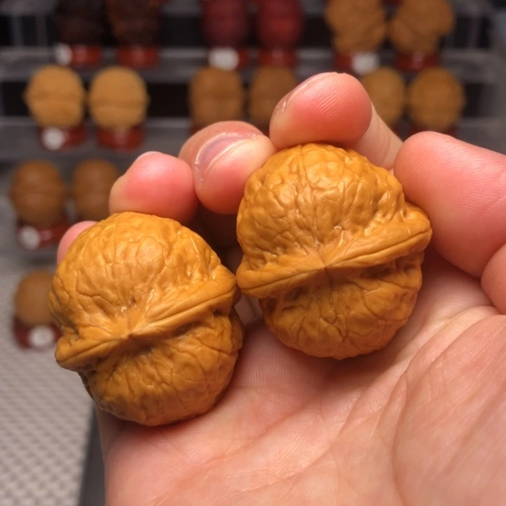 文玩核桃把件2铁蛋萌萌包