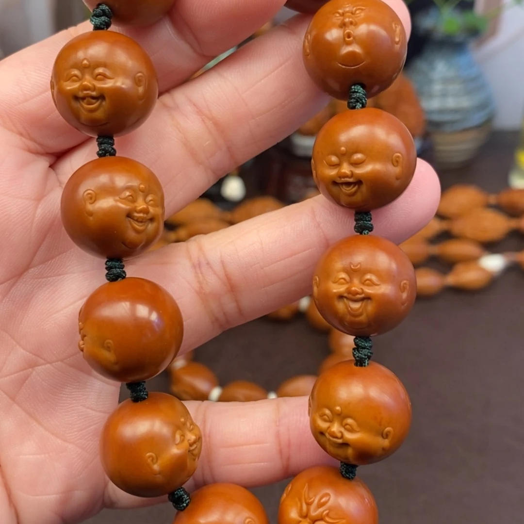 【闪购商品】橄榄核吊坠童趣百态