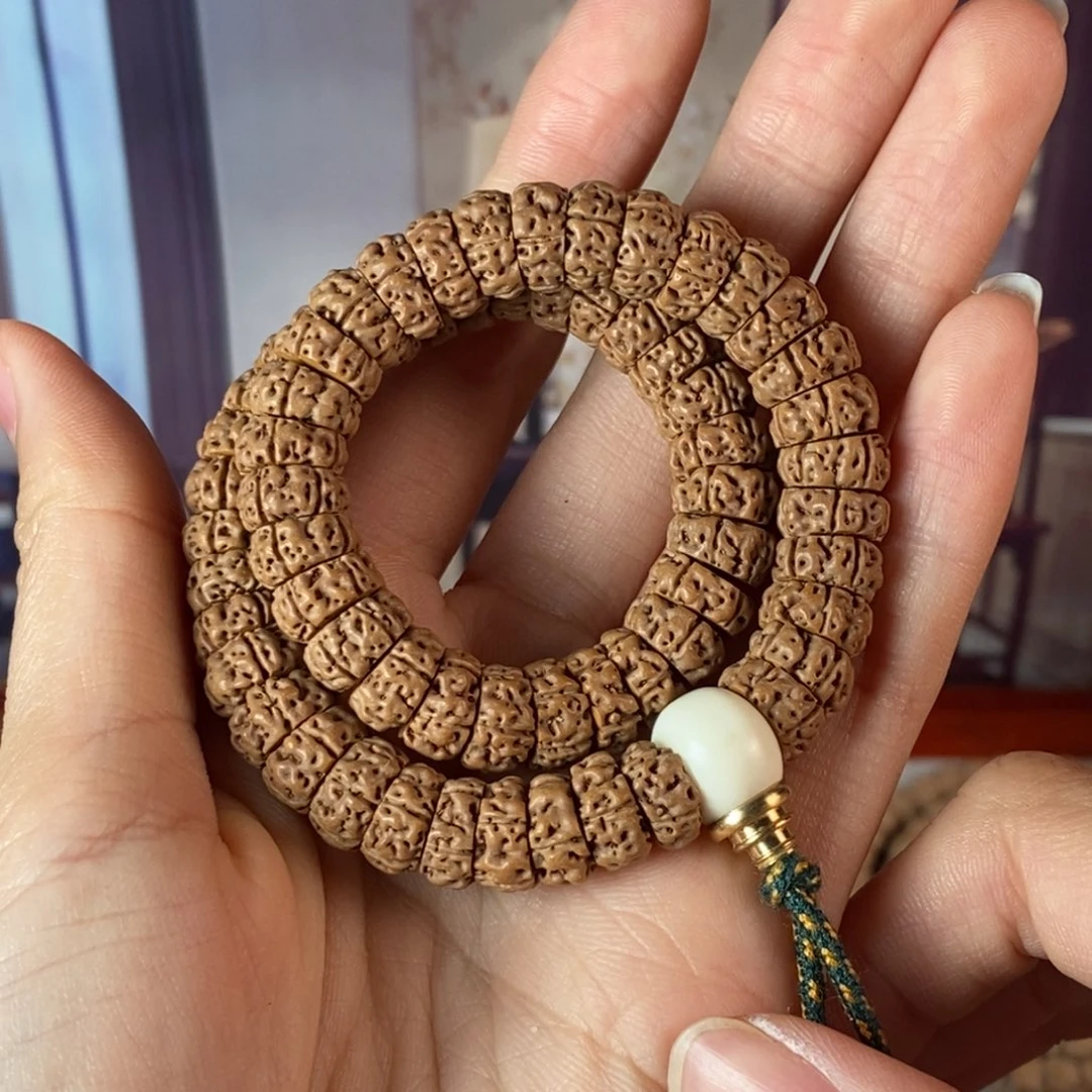 吊坠金刚菩提23号老树王大肠手持卡1.0左右