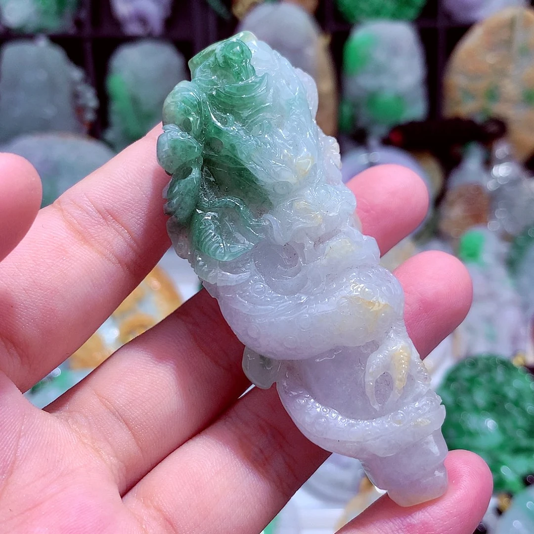 颈饰未镶嵌翡翠天然