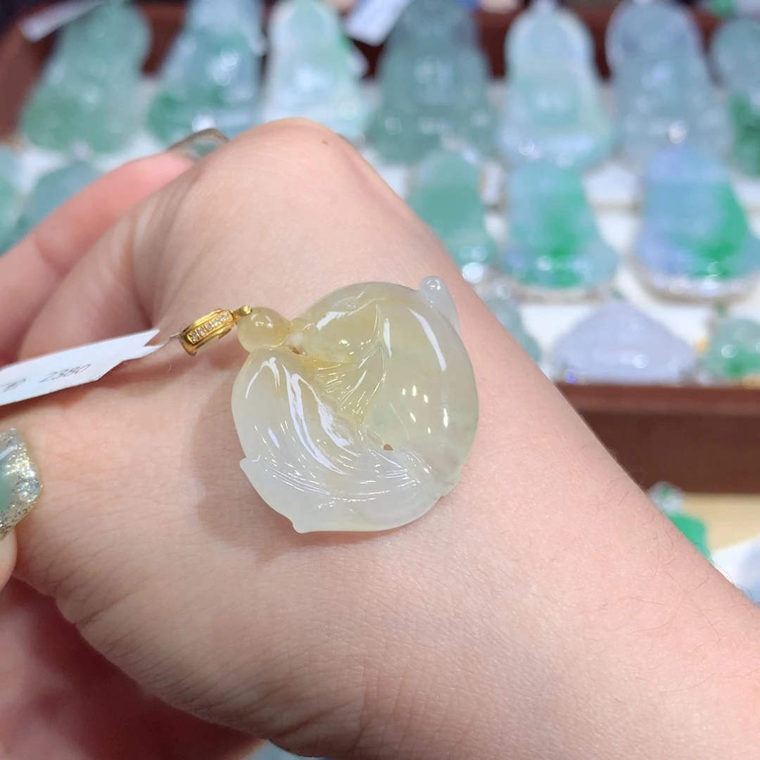 吊坠(不含链)18K金镶嵌翡翠天然缅甸A货翡翠揭阳工年年有余