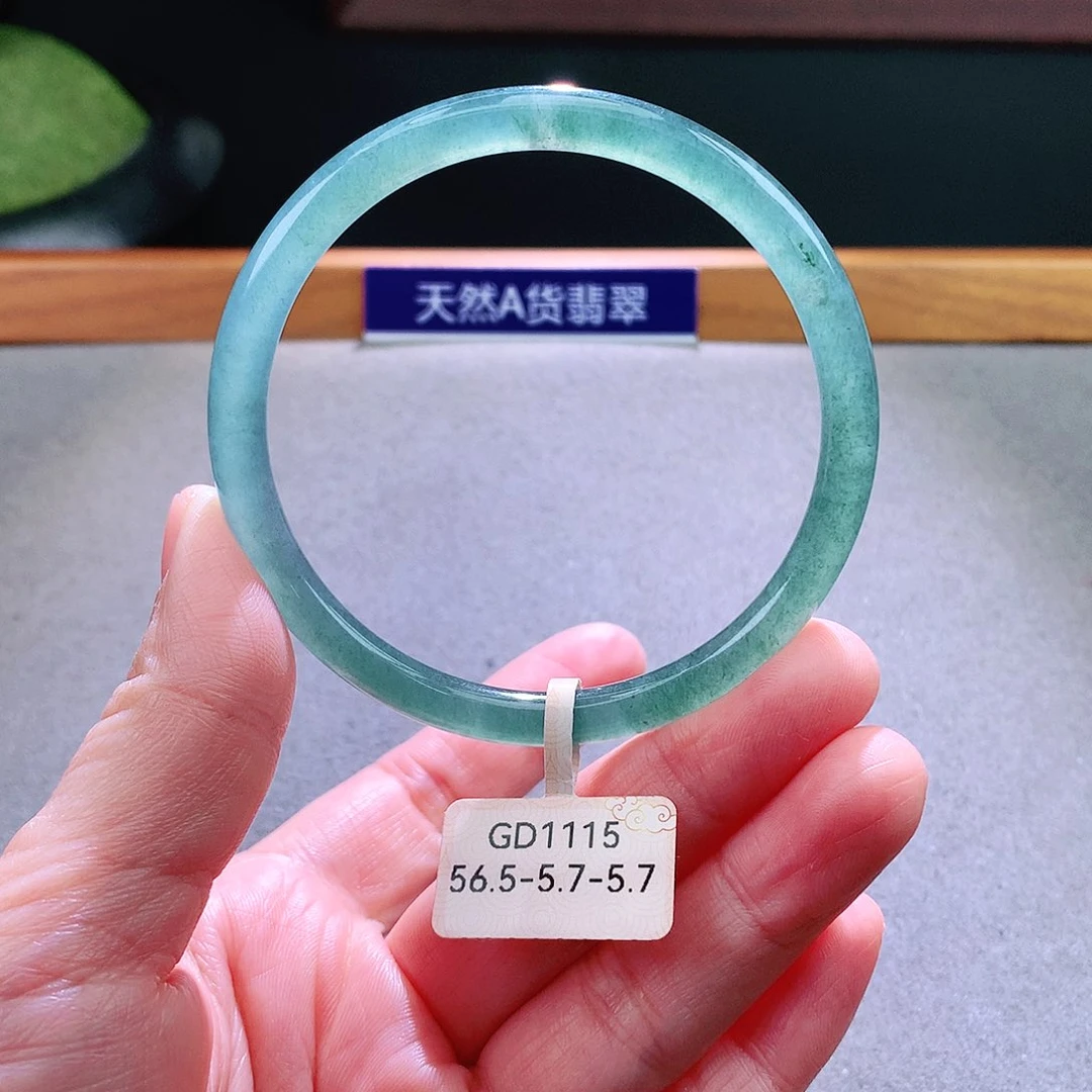 未镶嵌手镯翡翠天然翡翠手镯a货