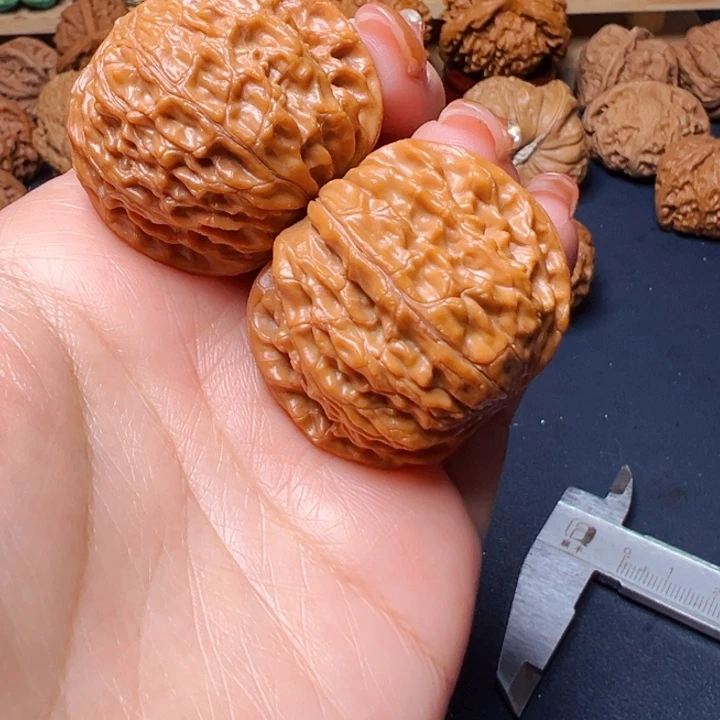 文玩核桃吊坠磨盘39